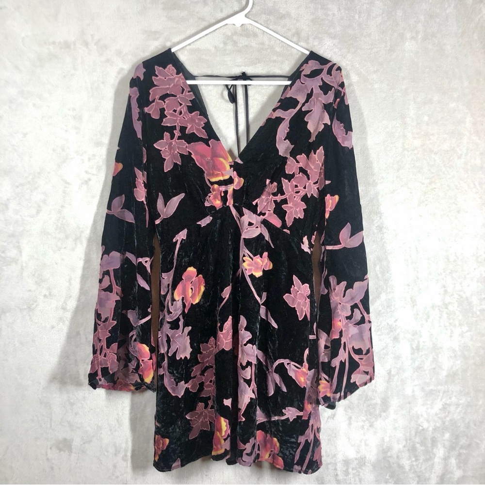 Velvet Burnout Floral Mini Dress Size L Black Bell Sleeve 90s Fairy Witchy Goth